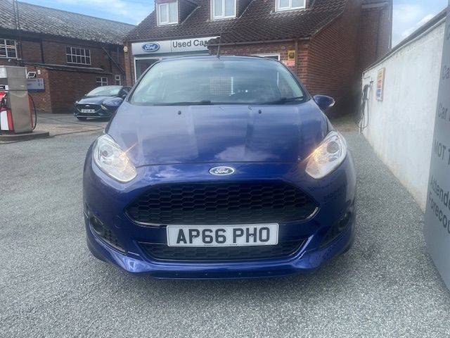 2016 Ford Fiesta 1.5 TDCi Sport Van