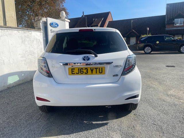 2014 Toyota Yaris 1.5 VVT-i Hybrid Icon+ 5dr CVT