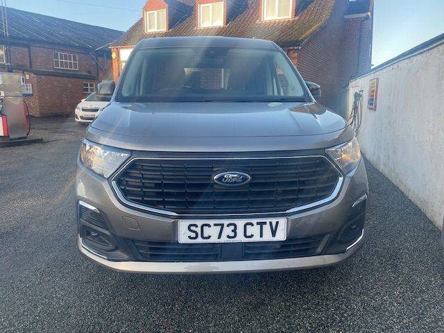 2024 Ford Tourneo Connect 2.0 EcoBlue 120ps Titanium 6-spd manual WAV