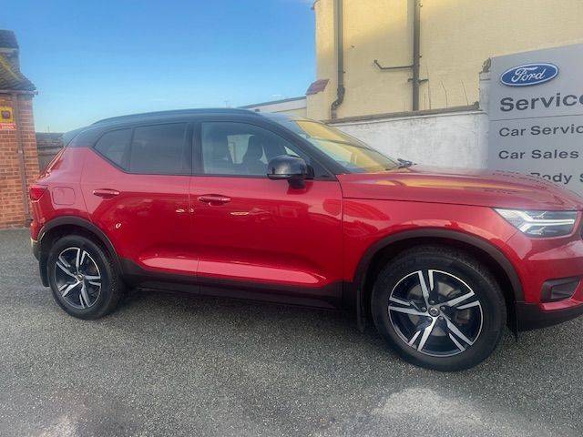 2019 Volvo XC40 2.0 T4 R DESIGN 5dr AWD Geartronic