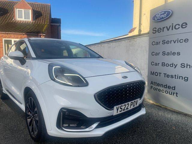 Ford Puma 1.0T 155ps EcoBoost Hybrid ST-Line Vignale 7-spd autoT Crossover Petrol Frozen White