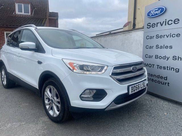 Ford Kuga 2.0 TDCi Titanium 5dr 2WD SUV Diesel Frozen White